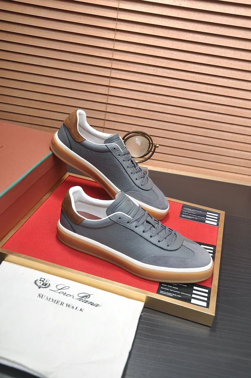 Men's men's shoes 💰540💶【𝐥𝐨𝐫𝐨 𝐏𝐢𝐚𝐧𝐚】lp classic loafers, an Italian treasure brand, the only brand that can match Hermès! Only after wearing it do we realize that we cannot let down our feet. The upper is imported cashmere, the lining of water-dyed cowhide ➕ the cowhide feet, the official original glass rubber outsole, and the pendant. Exclusive original packaging (tag ➕ brand paper ➕ outer box ➕ hand bag) code number: 38-45